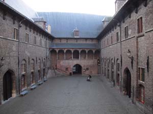 Innenhof am Belfried